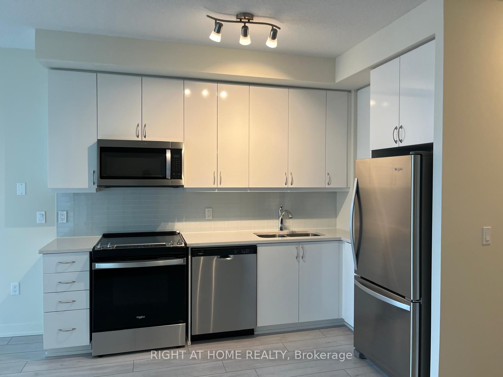 38 Annie Craig Drive 2112