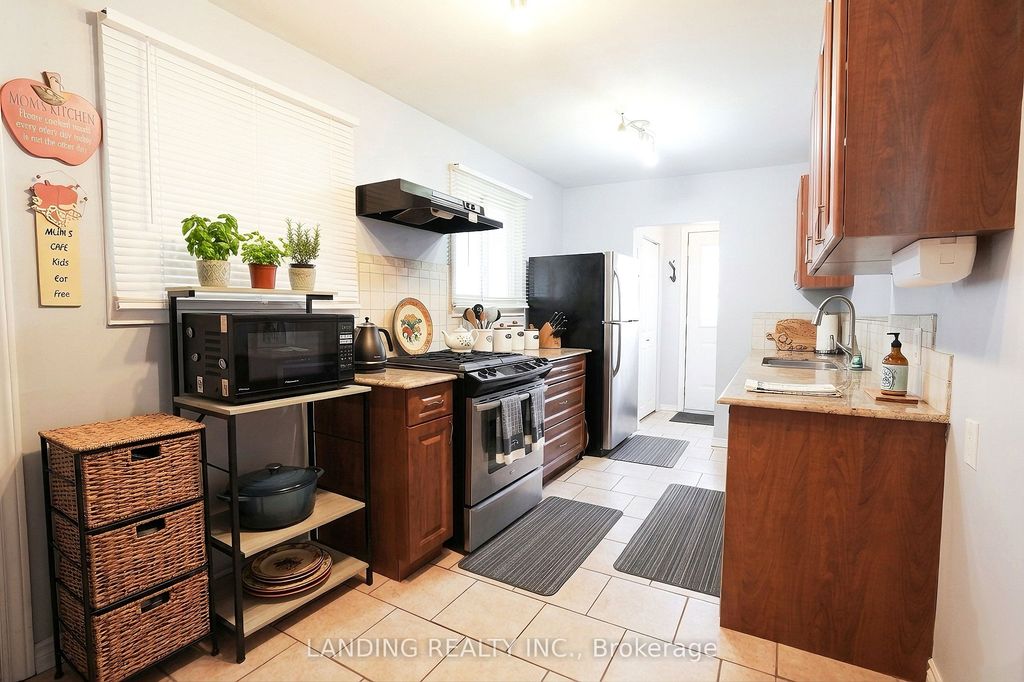 Photo of 1391 Tatra Drive, Pickering, ON L1W 1K7 (MLS # E13028208)