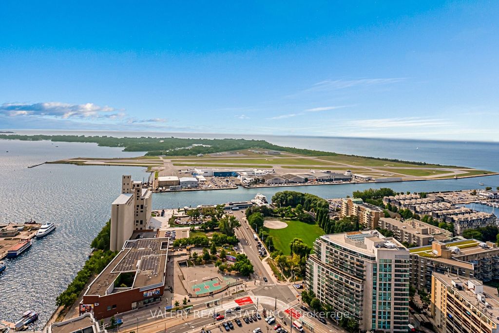 Photo of 17 Bathurst Street #4516, Toronto, ON M5V 0N1 (MLS # C12342620)