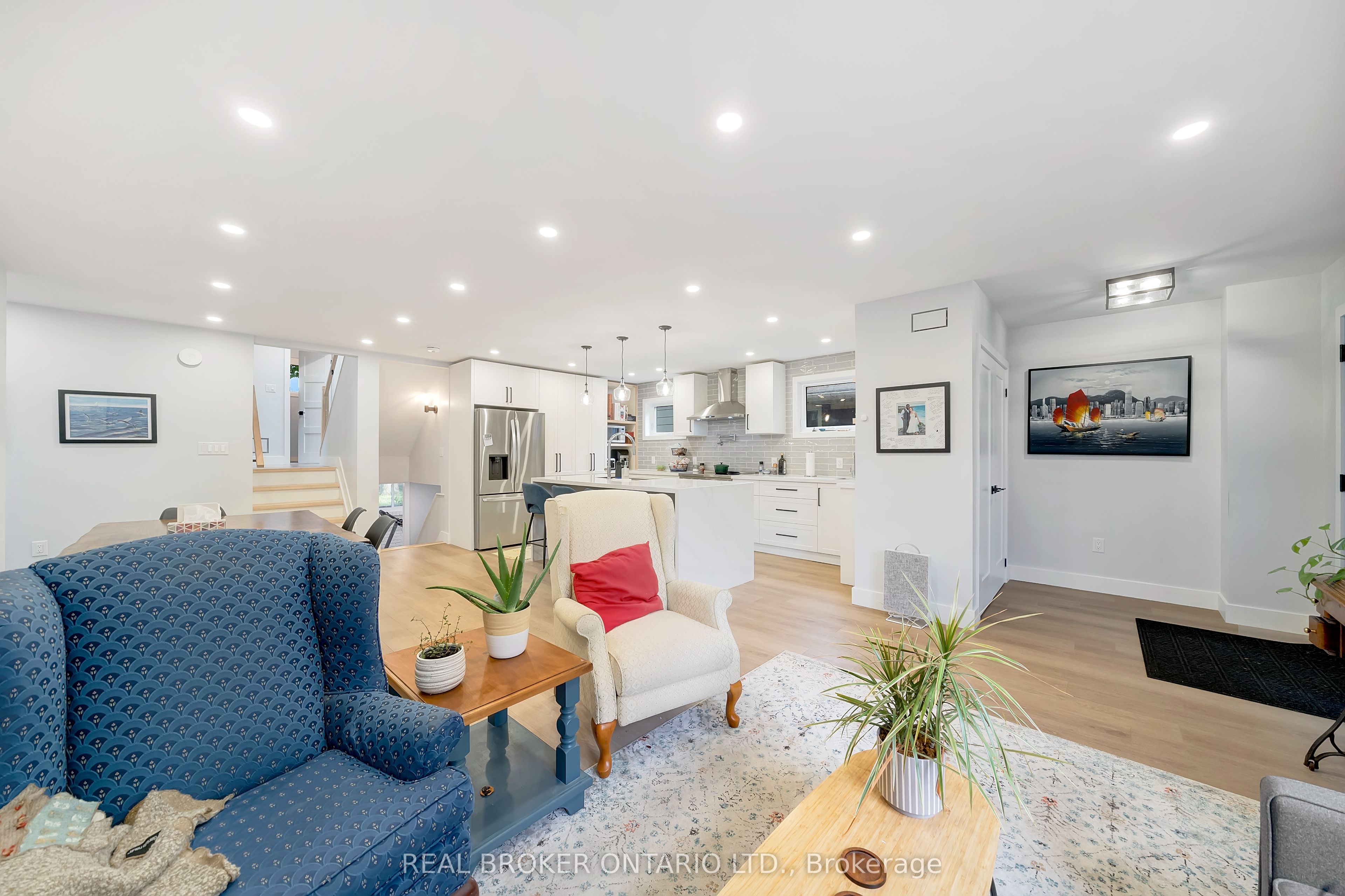 579 Chamberlain Road