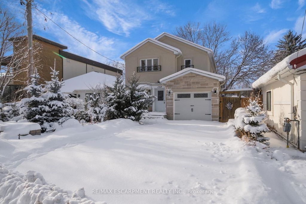 Photo of 108 Olde Bayview Avenue, Richmond Hill, ON L4E 3C7 (MLS # N12708384)