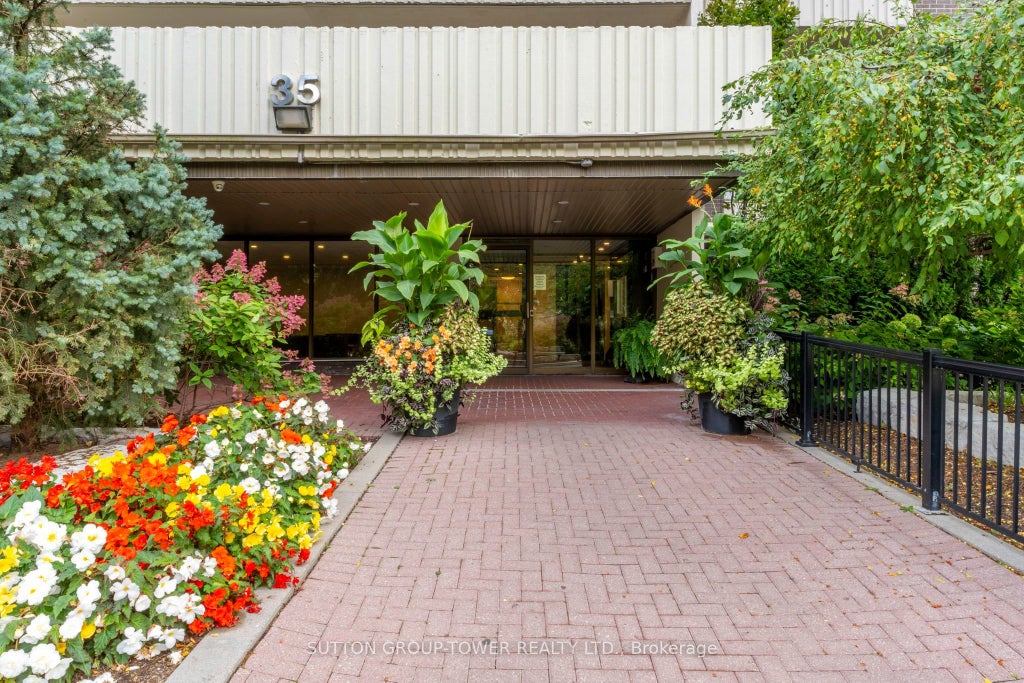 Photo of 35 Ormskirk Avenue #319, Toronto, ON M6S 1A8 (MLS # W13848038)