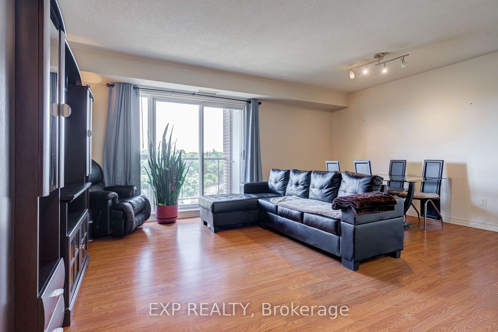 Photo of 2088 Lawrence Avenue W #707, Toronto, ON M9N 3Z9 (MLS # W13549146)