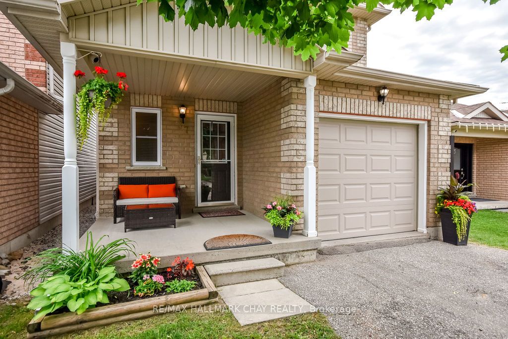 Photo of 37 Julia Crescent, Orillia, ON L3V 7Y9 (MLS # S13503282)