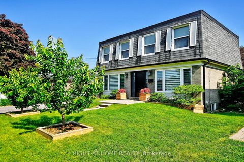 454 Alper Street Richmond Hill ON L4C 2Z6