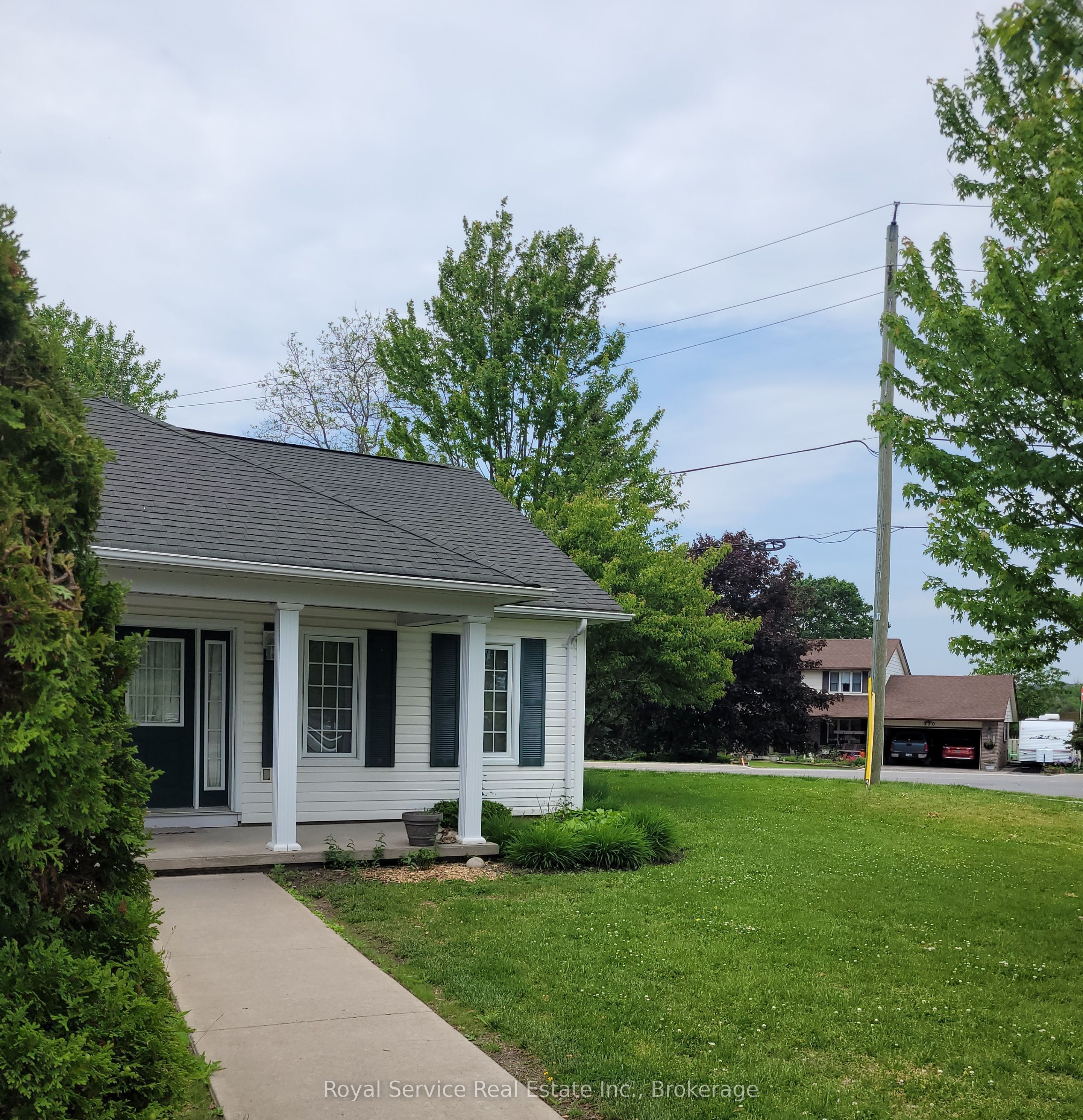 325 Densmore Road 102