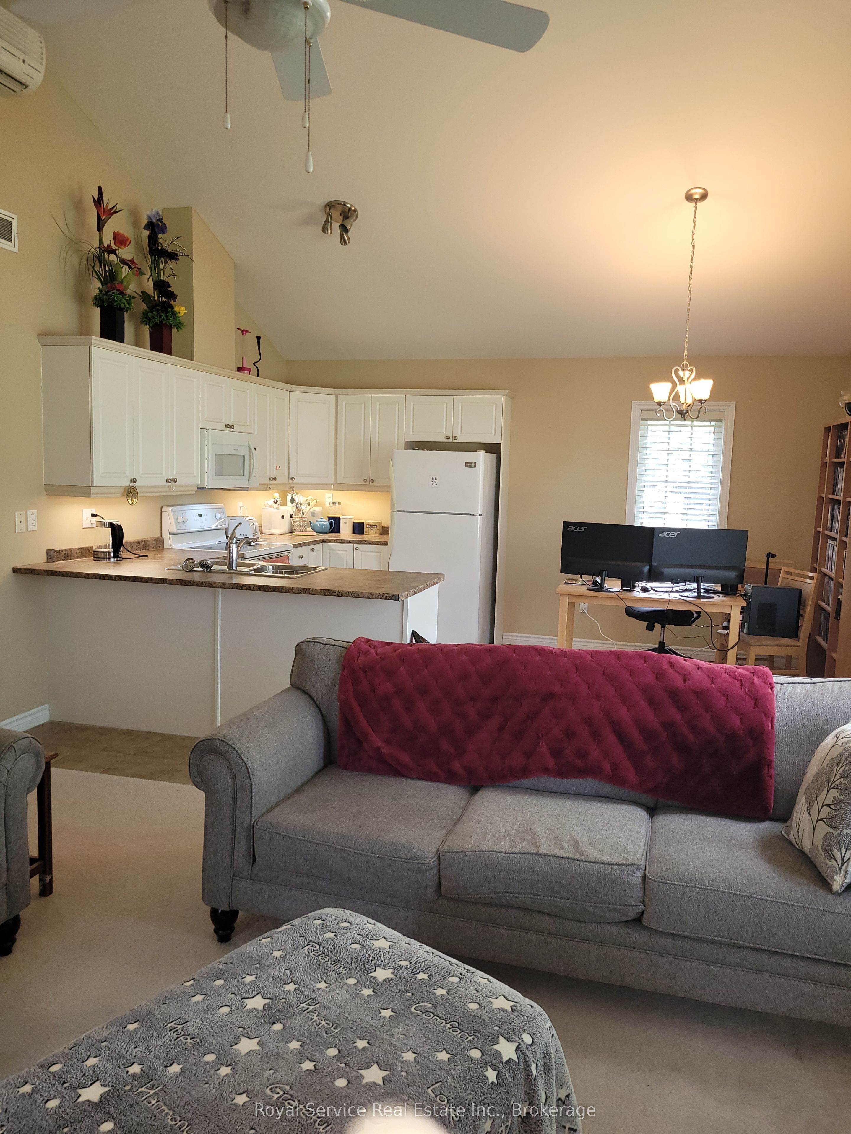 325 Densmore Road 102