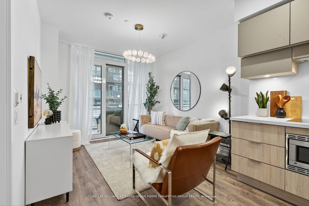 Photo of 39 Roehampton Avenue #408, Toronto, ON M4P 0G1 (MLS # C12343139)