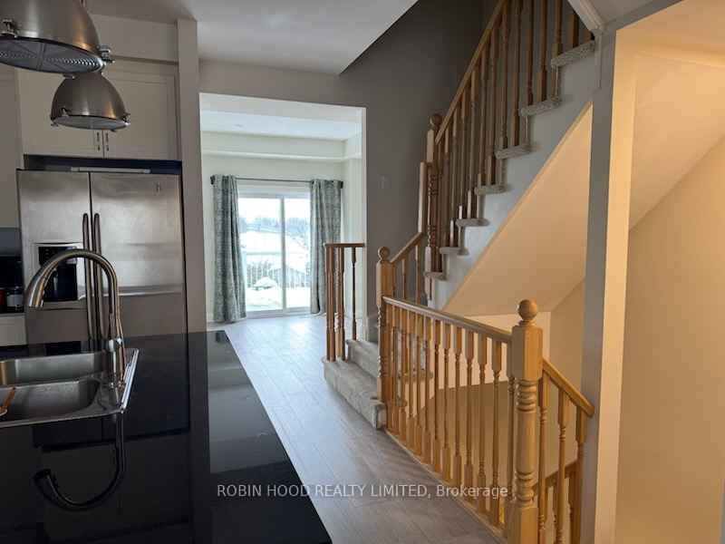 2220 Queensway Drive 11