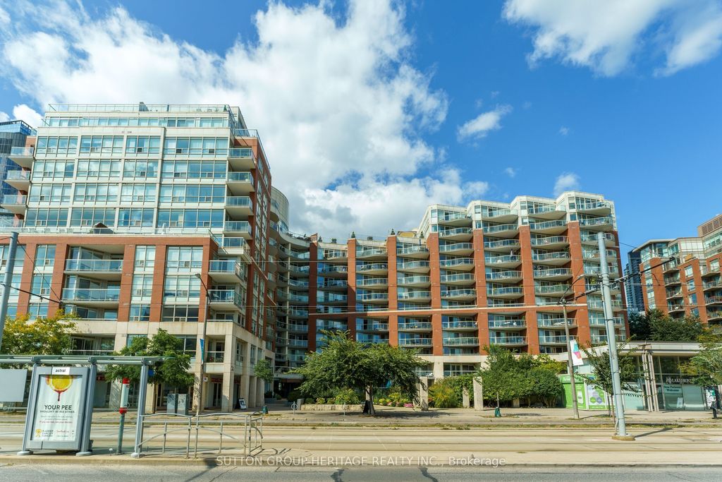 Photo of 550 Queens Quay W #126, Toronto, ON M5V 3M8 (MLS # C12373122)