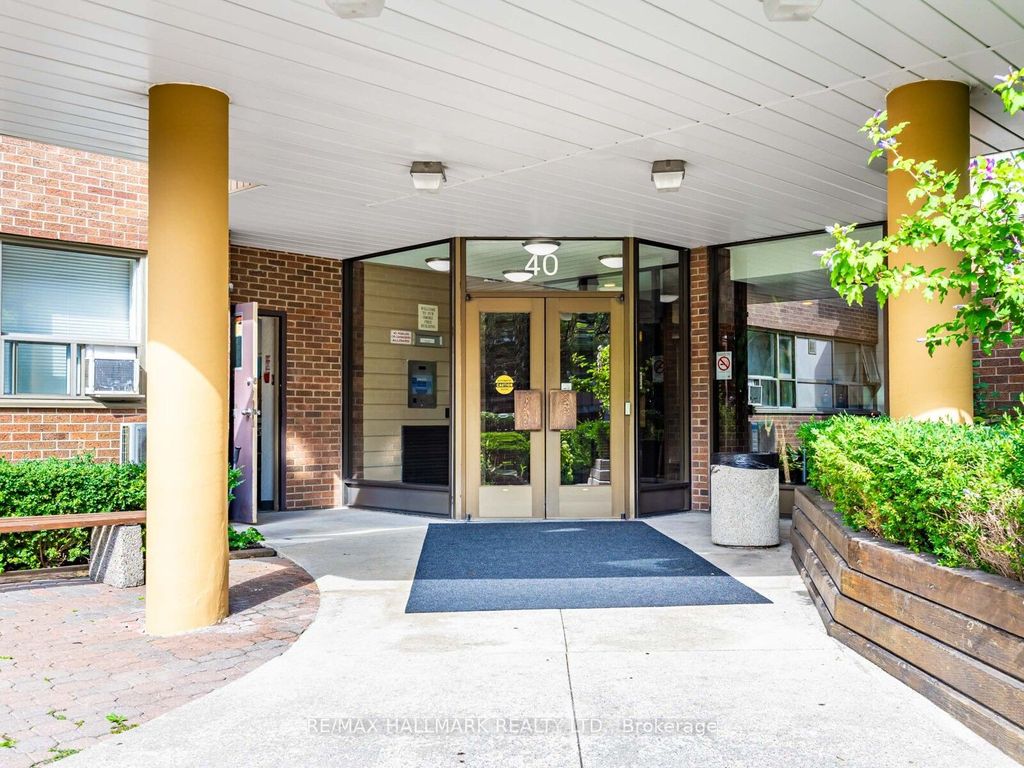 Photo of 40 Sunrise Avenue #104, Toronto, ON M4A 2R4 (MLS # C12402798)
