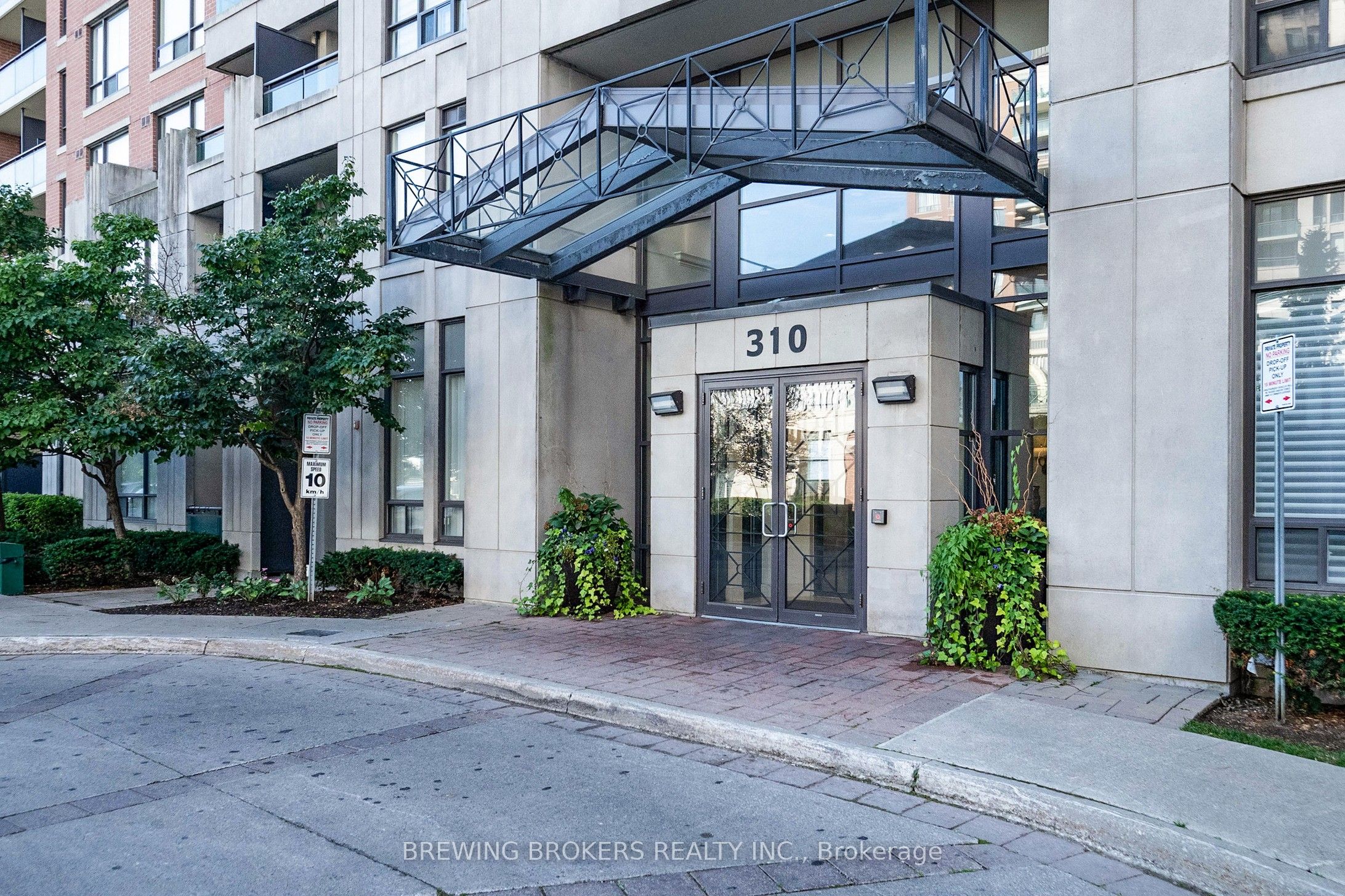 310 Red Maple Road 302