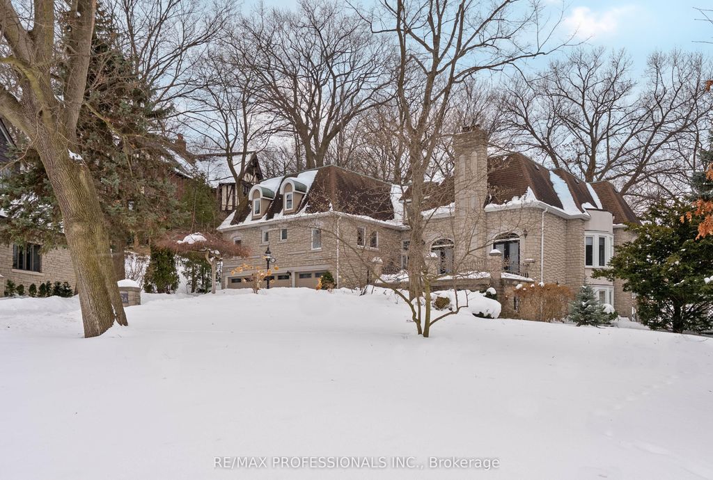 Photo of 6A Edenbrook Hill, Toronto, ON M9A 3Z6 (MLS # W12797590)