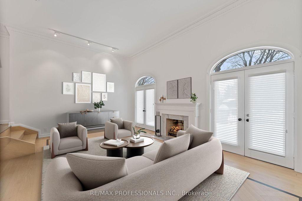 Photo of 6A Edenbrook Hill, Toronto, ON M9A 3Z6 (MLS # W12797590)