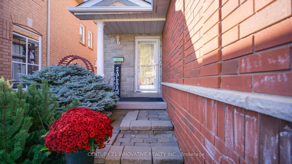 Photo of 1730 Silver Maple Drive, Pickering, ON L1V 6X9 (MLS # E12457007)