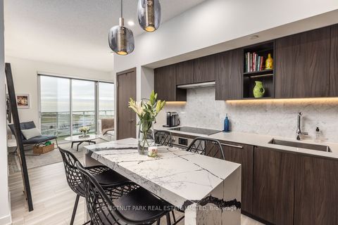 Photo of 17 Bathurst Street #3116, Toronto, ON M5V 0N1 (MLS # C12474523)