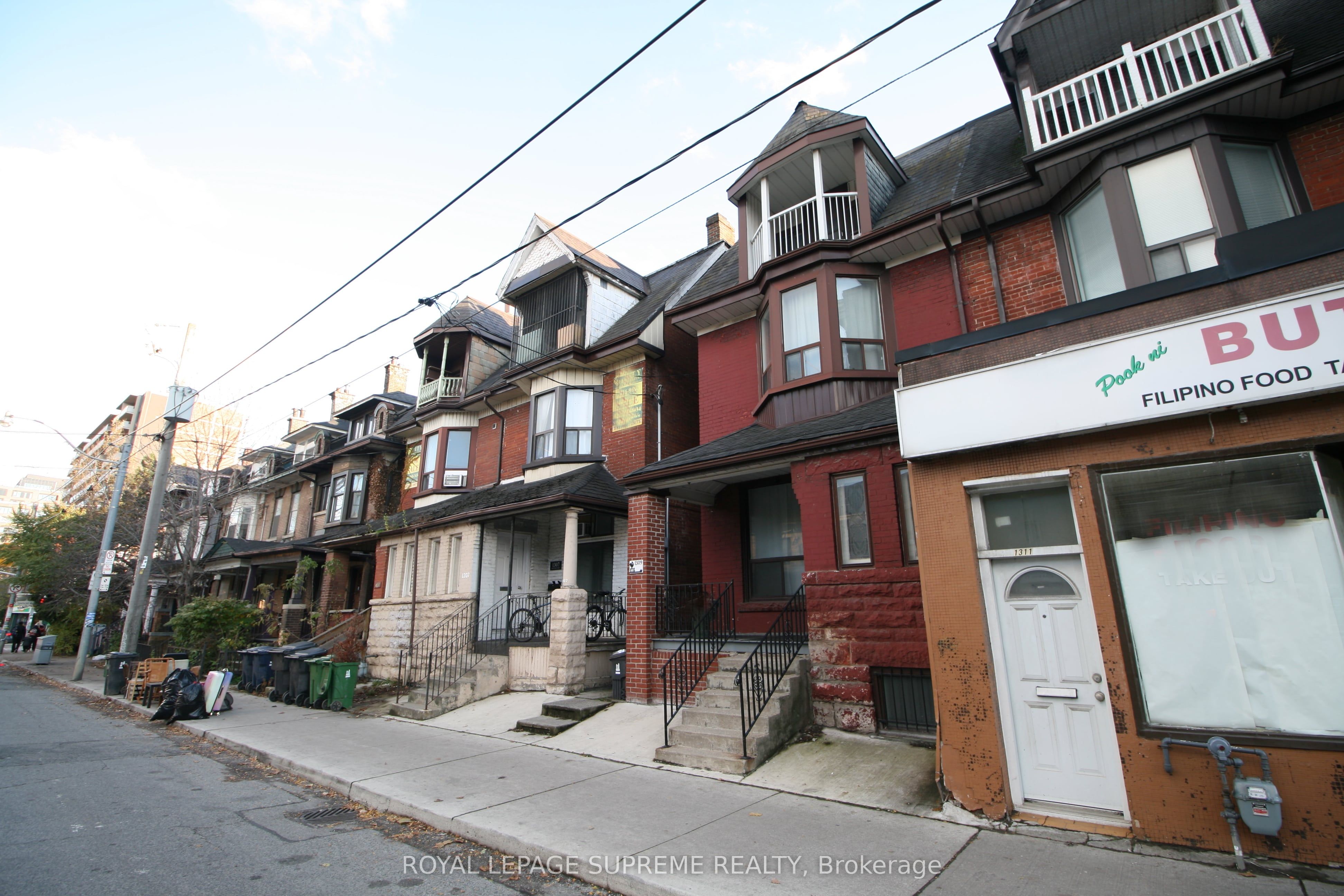 1309 King Street W