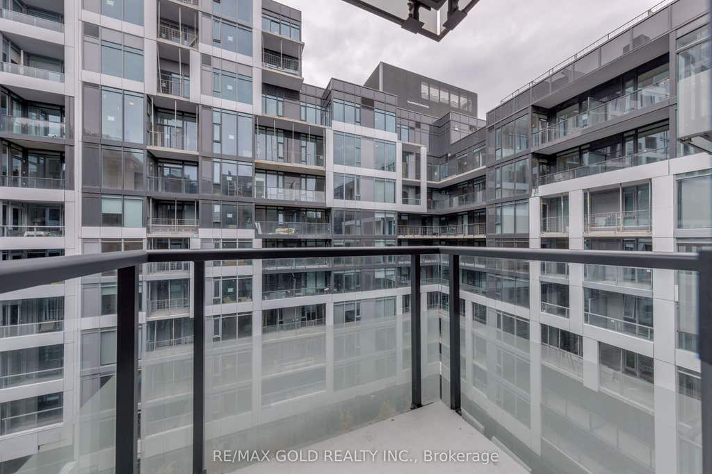 Photo of 560 Front Street W #809, Toronto, ON M5V 1C1 (MLS # C13700112)