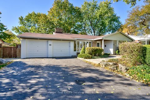 180 Tracina Drive Oakville ON L6L 4B7