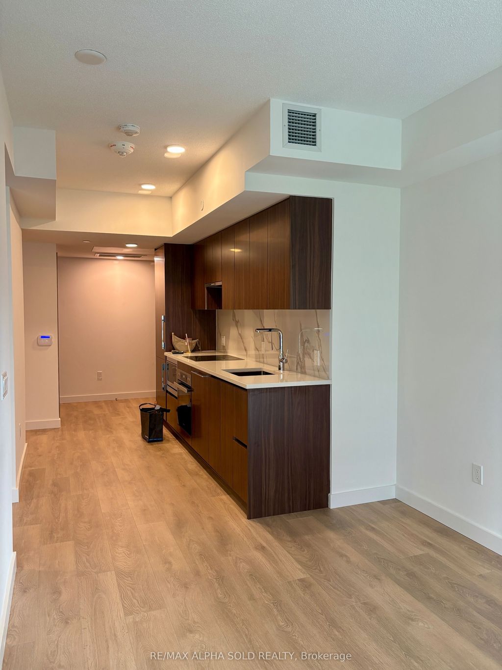 Photo of 3 Concord Cityplace Way #627, Toronto, ON M5V 0X4 (MLS # C12764736)