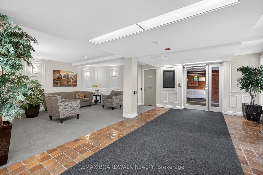 Photo of 1356 Meadowlands Drive E #407, Cityview - Parkwoods Hills - Rideau Shore, ON K2E 6K6 (MLS # X12944830)