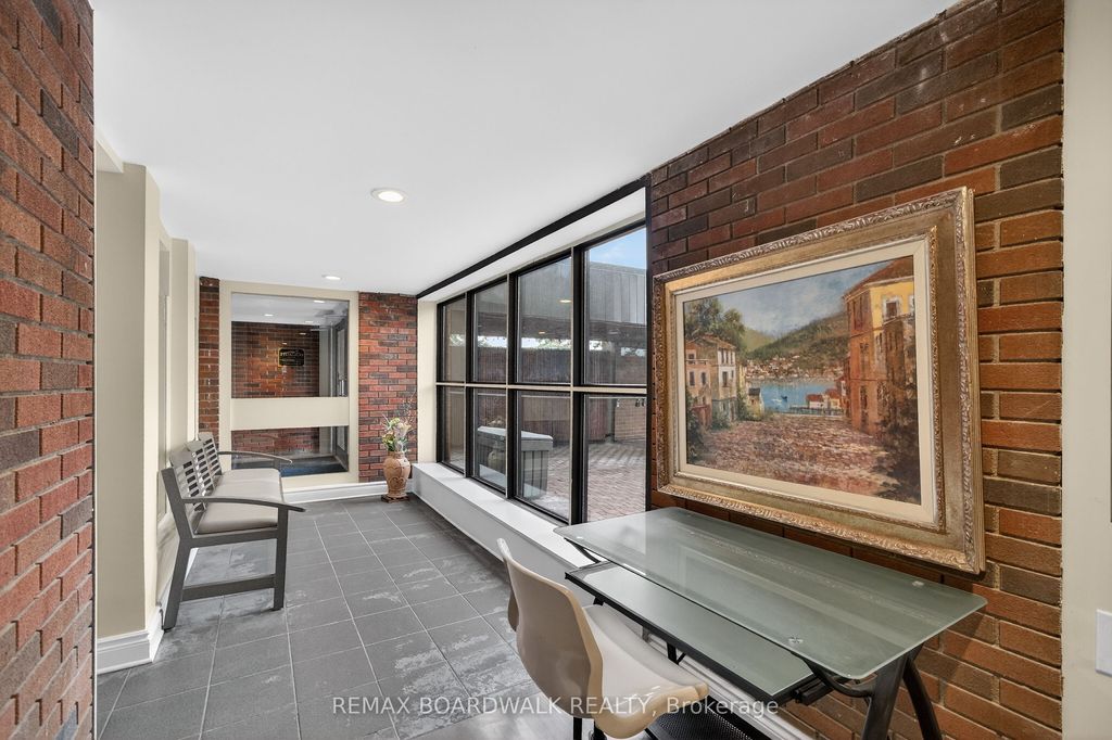 Photo of 1356 Meadowlands Drive E #407, Cityview - Parkwoods Hills - Rideau Shore, ON K2E 6K6 (MLS # X12944830)