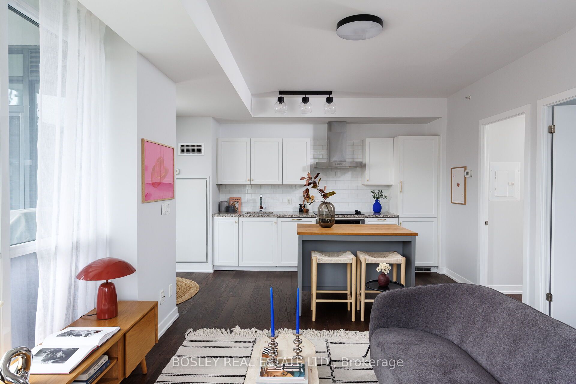 36 Howard Park Avenue 209