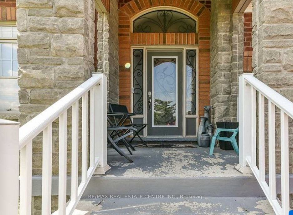 12 Fort Williams Drive