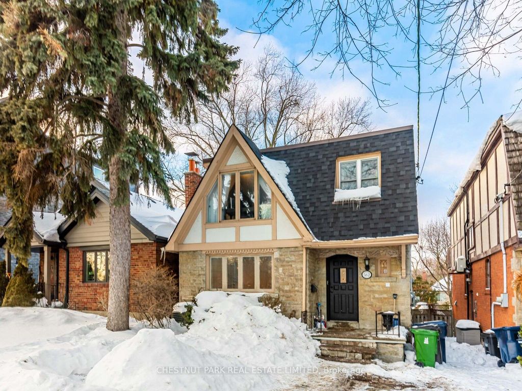 Photo of 562 Roselawn Avenue, Toronto, ON M5N 1K4 (MLS # C12757348)