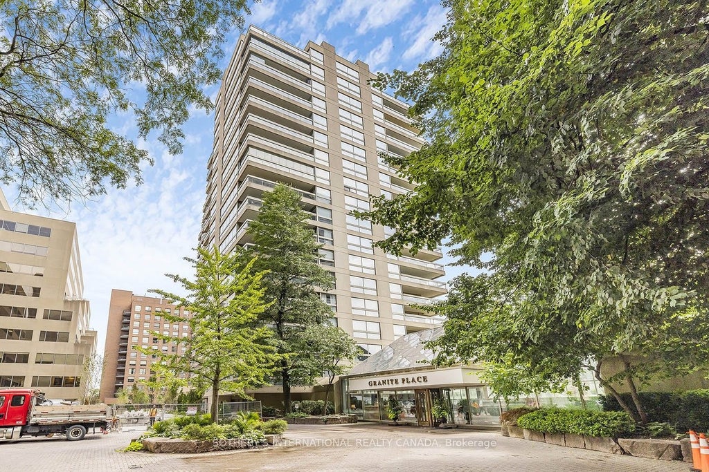 Photo of 61 St Clair Avenue W #902, Toronto, ON M4V 2Y8 (MLS # C13637442)