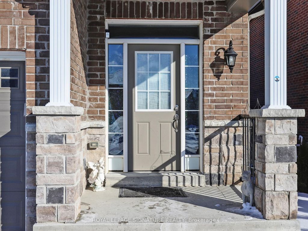 Photo of 27 Michael Cummings Court, Uxbridge, ON L9P 0E6 (MLS # N12722290)