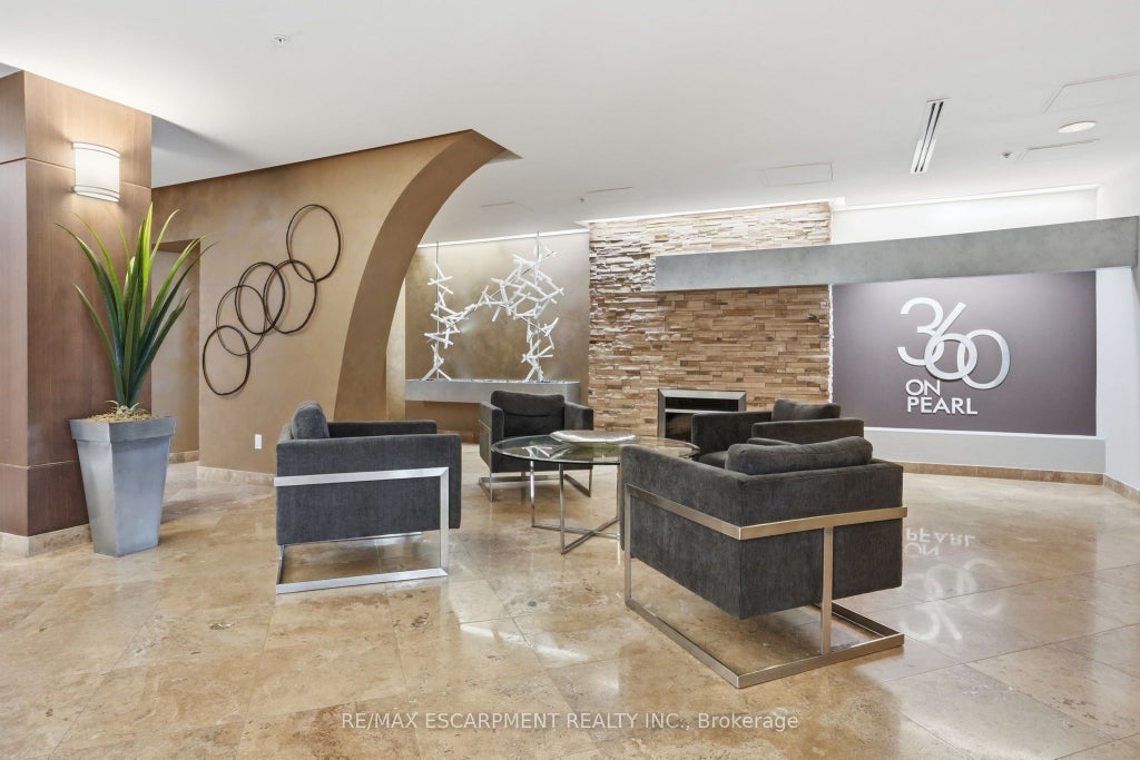 Photo of 360 Pearl Street #1302, Burlington, ON L7R 1E1 (MLS # W13545470)