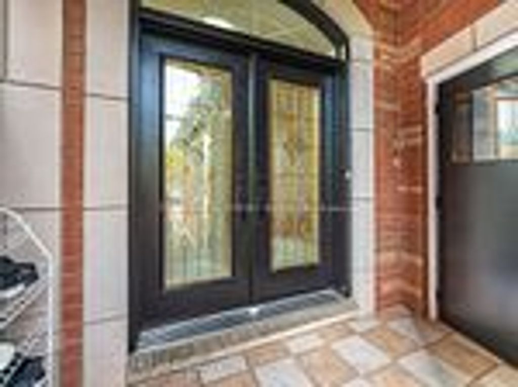 Photo of 24 Futura Avenue, Richmond Hill, ON L4S 1V2 (MLS # N13096718)