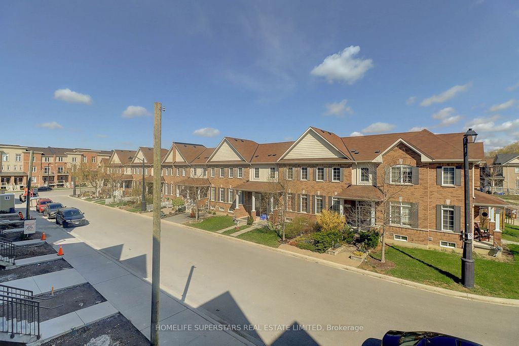 Photo of 2635 William Jackson Drive #1309, Pickering, ON L1X 0L6 (MLS # E12790134)