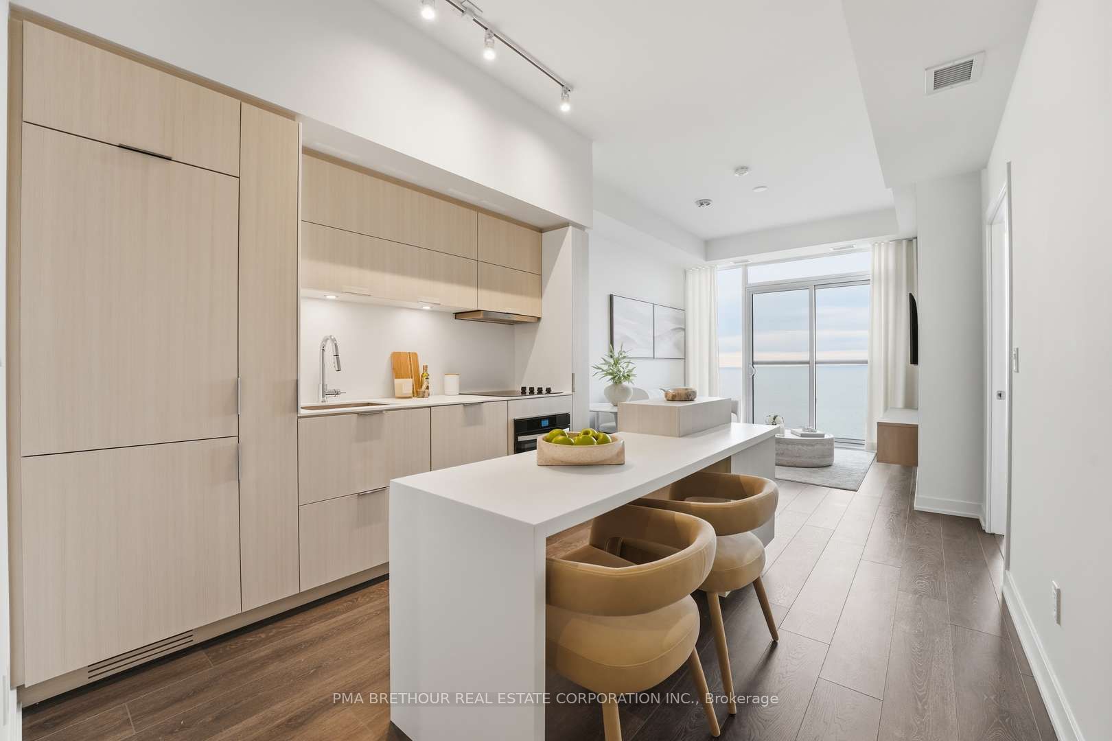 370 Martha Street 2602