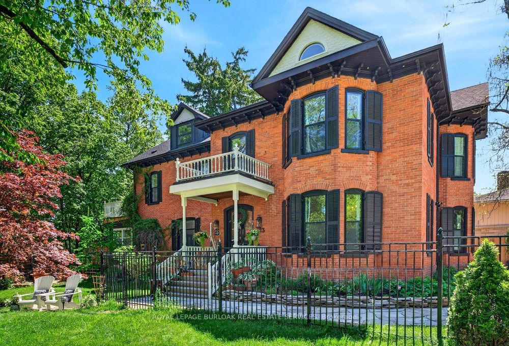 Photo of 123 Main Street W, Grimsby, ON L3M 1R9 (MLS # X13161912)