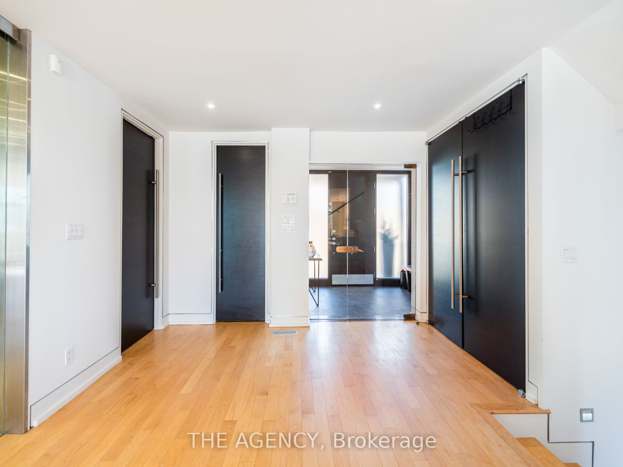 7 Douglas Crescent