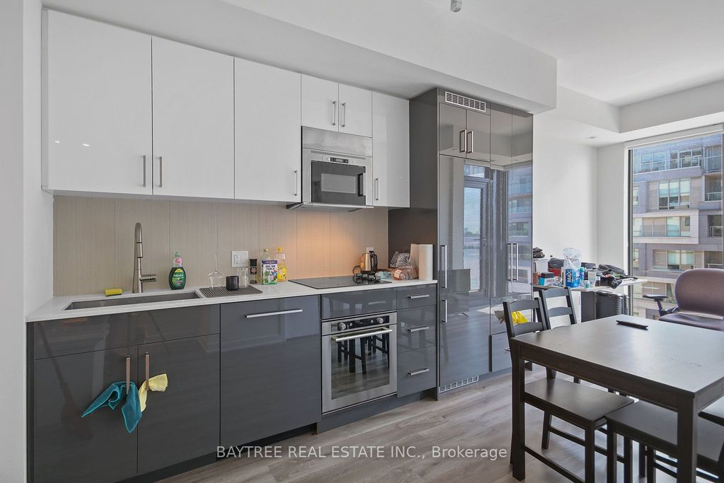 Photo of 840 St Clair Avenue W #613, Toronto, ON M6C 0A4 (MLS # C12306017)