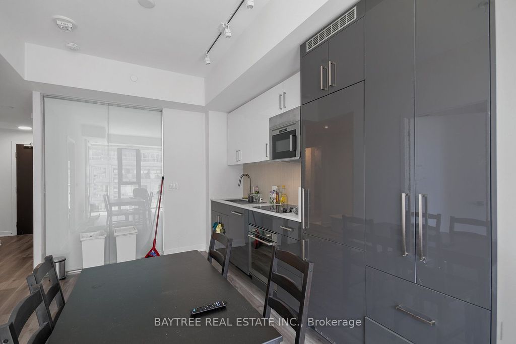 Photo of 840 St Clair Avenue W #613, Toronto, ON M6C 0A4 (MLS # C12306017)