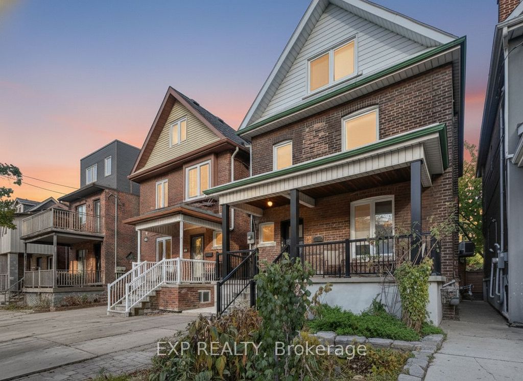 Photo of 29 Cloverdale Road, Toronto, ON M6N 3L6 (MLS # W12730090)