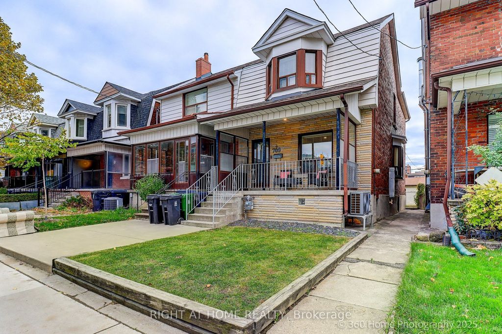 Photo of 709 Dupont Street, Toronto, ON M6G 1Z5 (MLS # W12604820)