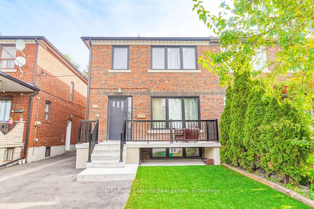 Photo of 2169 Dufferin Street, Toronto, ON M6E 3R9 (MLS # C12470221)