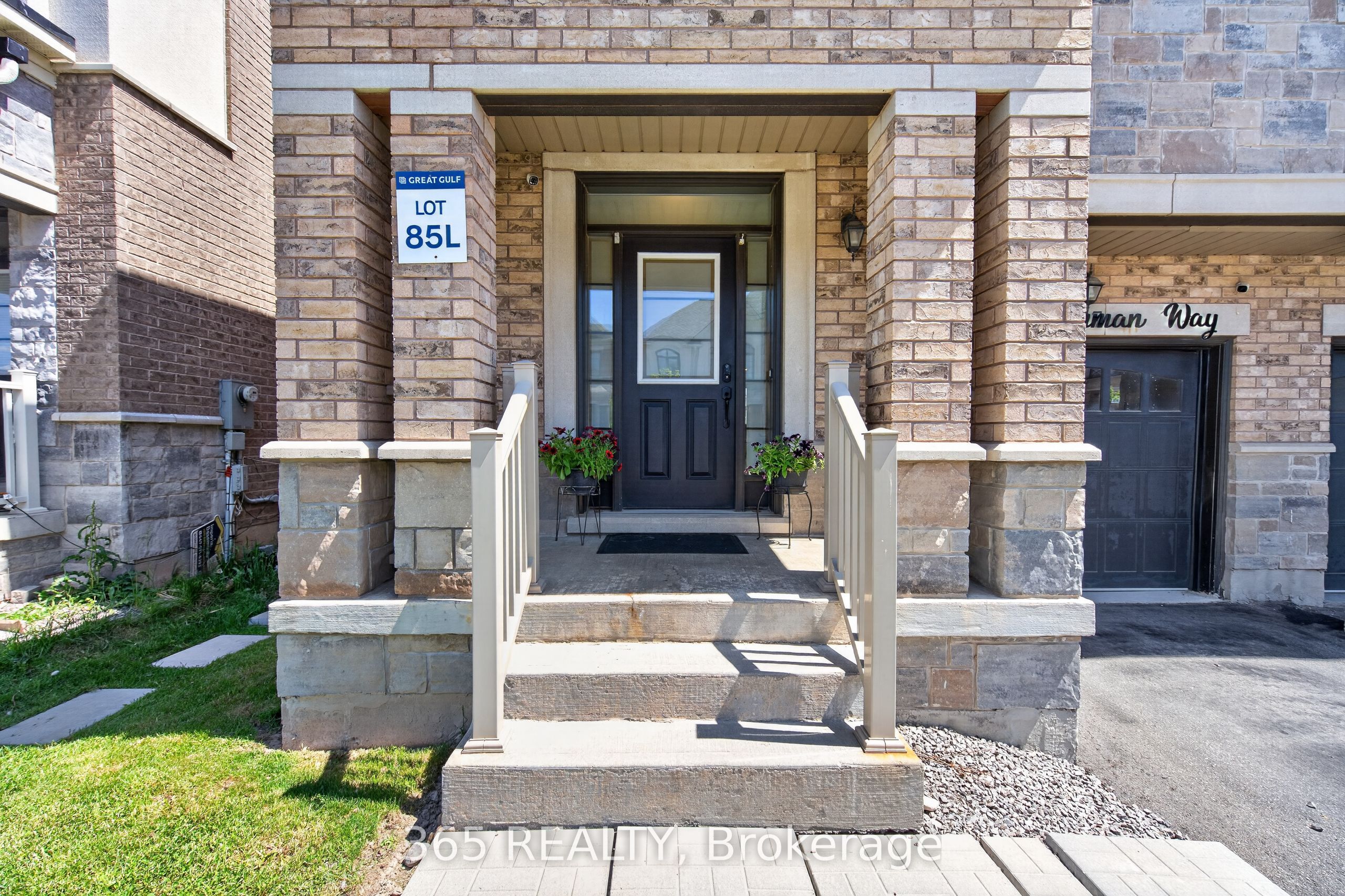 1117 Hamman Way