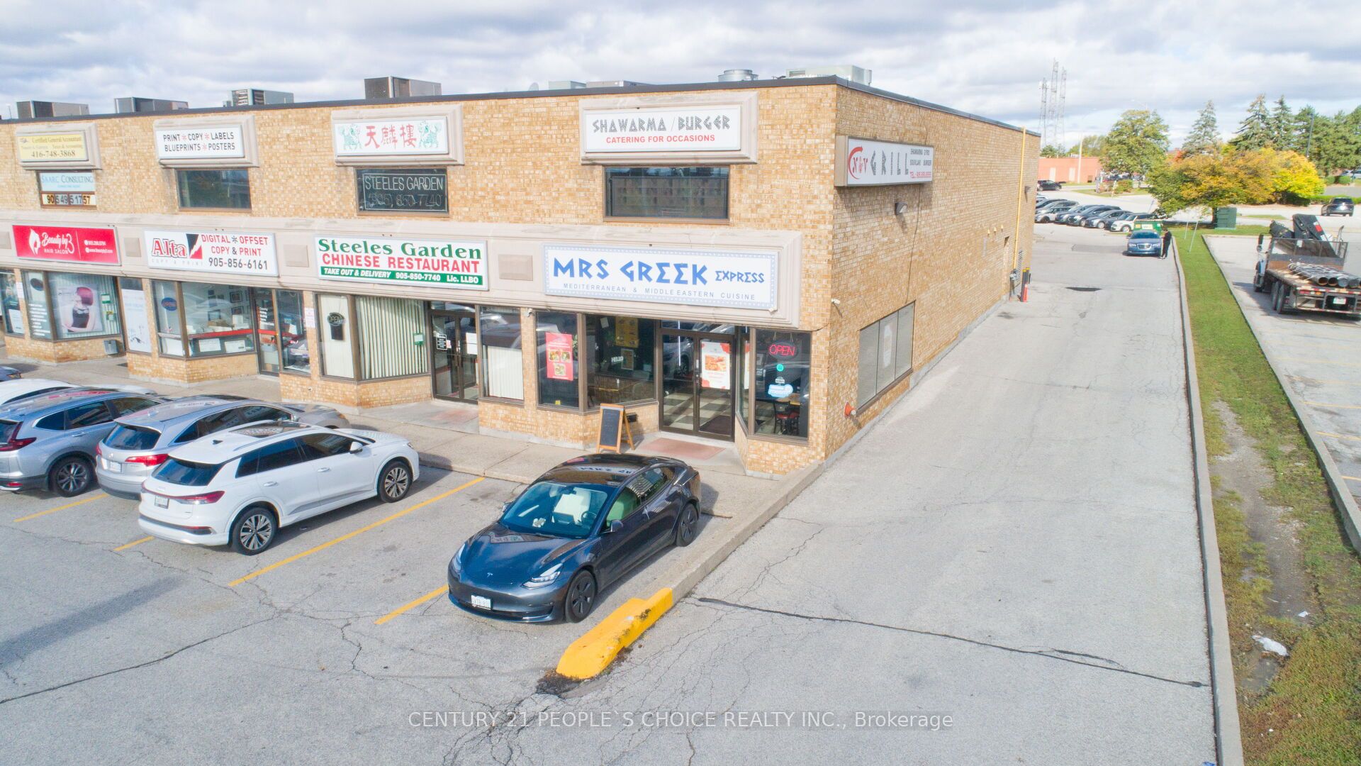 Photo 1 of 50 — 3850 Steeles Avenue W 14, Vaughan, ON L4L 4Y6