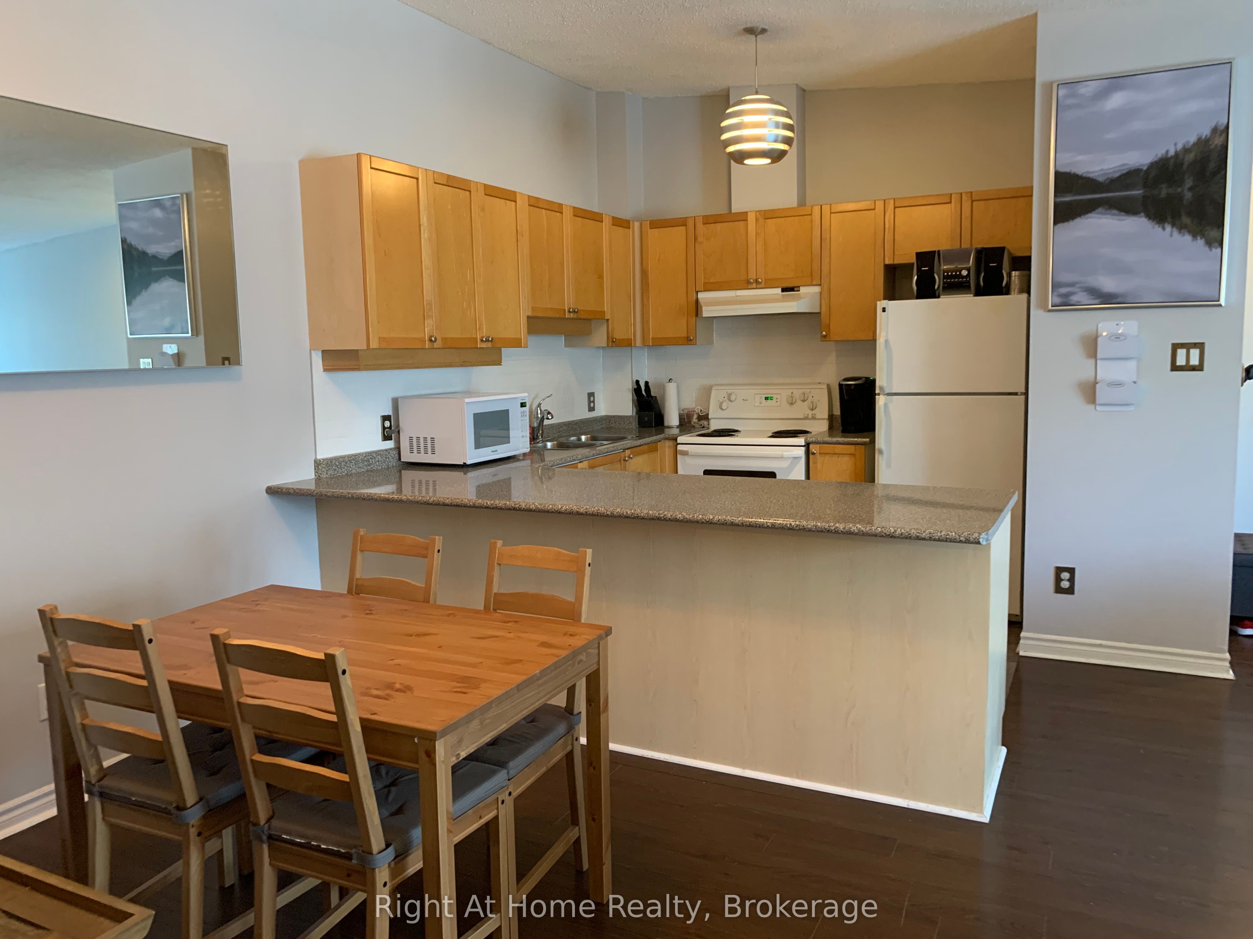 1701 Lampman Avenue 706