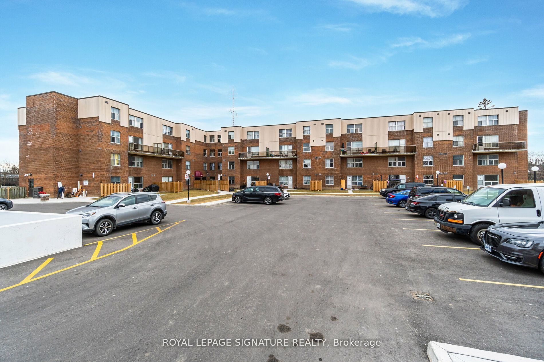 1055A FORESTWOOD (UPPER) Drive