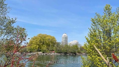 2269 Lake Shore Boulevard W 1708 Toronto ON M8V 3X6