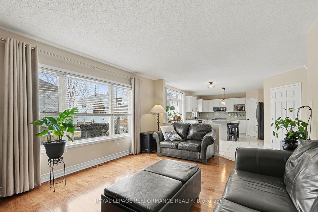 Photo of 992 Ballantyne Drive, Orleans - Cumberland and Area, ON K4A 4H4 (MLS # X12963384)