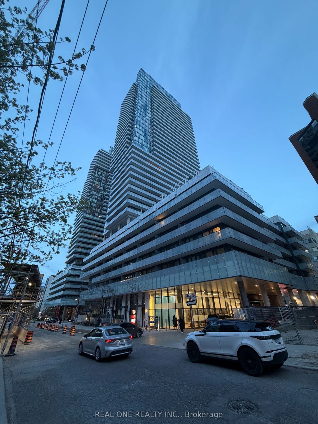 Photo of 161 Roehampton Avenue #1902, Toronto, ON M4P 0C8 (MLS # C13073500)