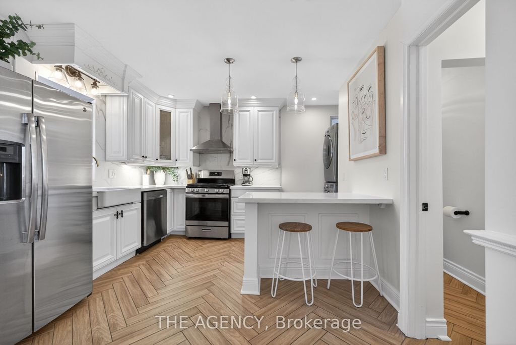 Photo of 4456 Park Street, Niagara Falls, ON L2E 2P6 (MLS # X12988942)